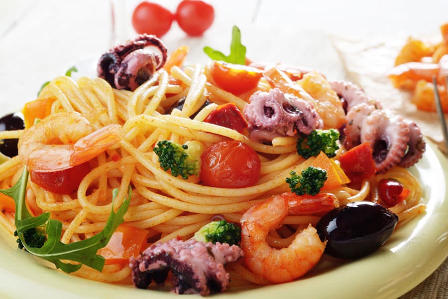 Spaghetti alla marinara Spaghetti with Tomato Sauce, Sailor’s Style